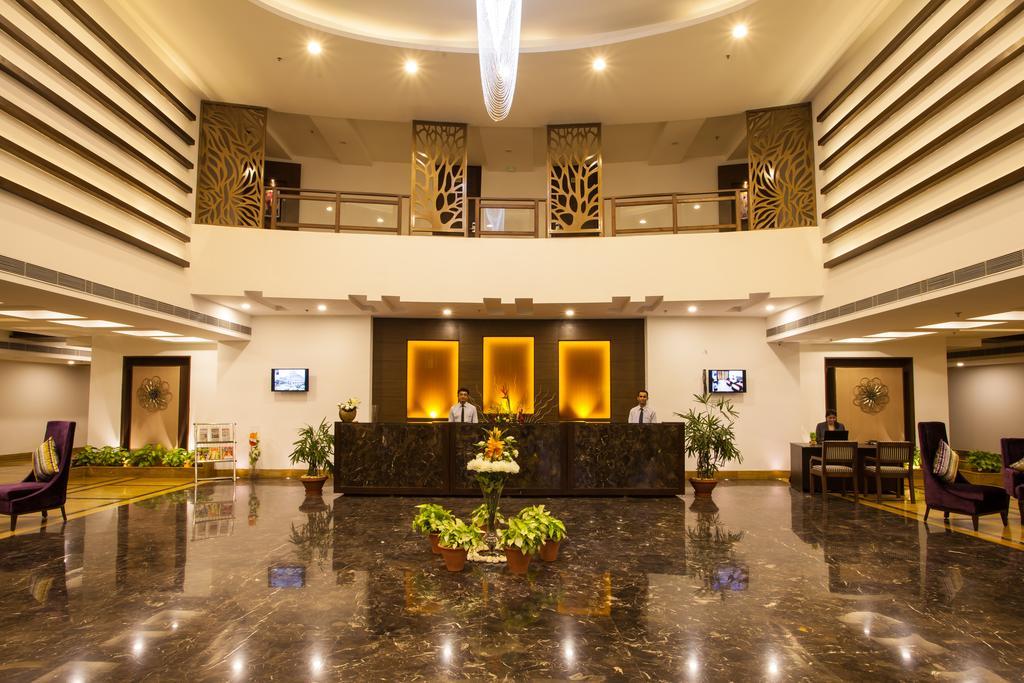 Velvet Clarks Exotica Hotel Zirakpur Eksteriør billede